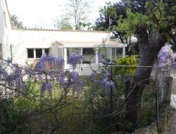 vacances dans les Bouches du Rhne  Lanon Provence n12306